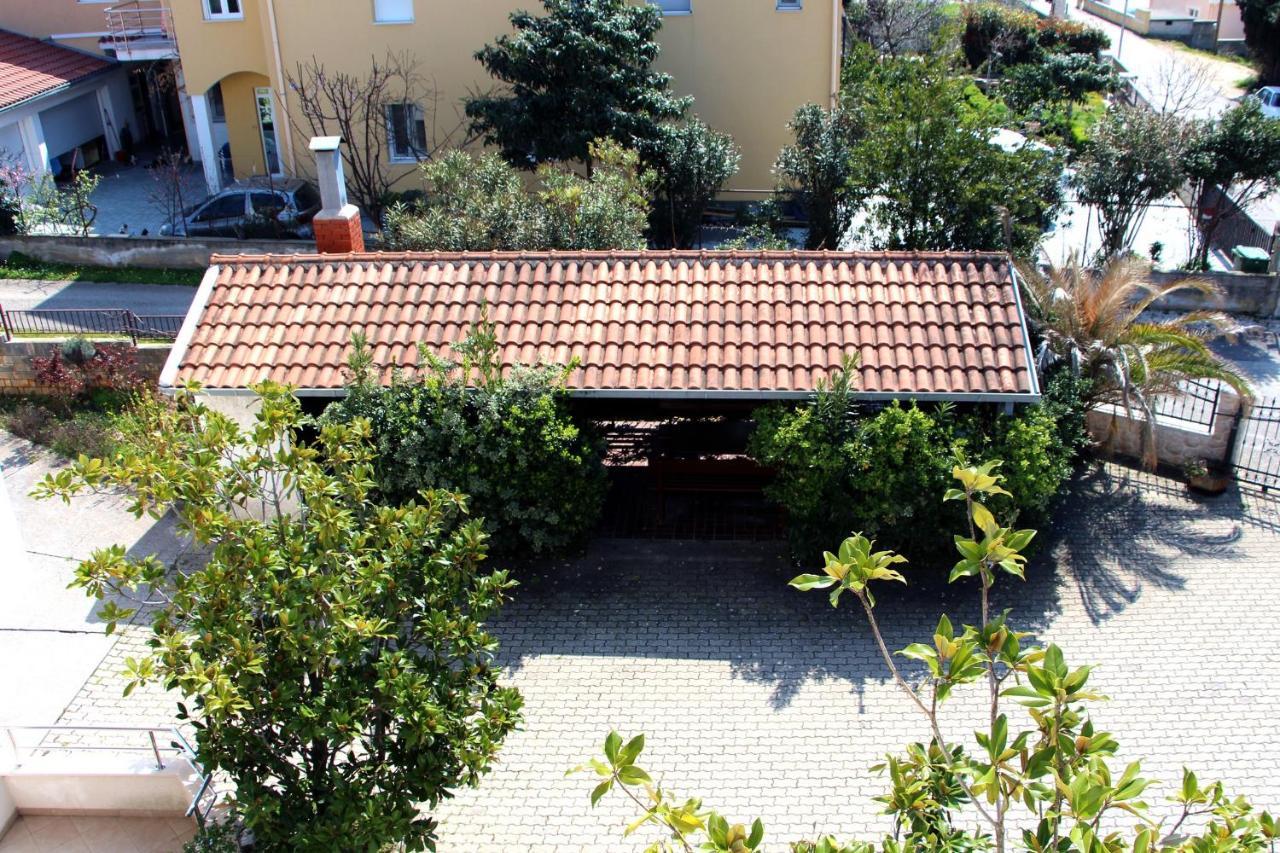 Amado/lozic Apartament *